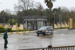 İrandan Azərbaycan sərhədi ilə 3 diplomat və 8 Rusiya vətəndaşı təxliyə olunub - FOTOLENT 