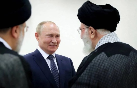 Putin Müctəba Xameneini İranın Ali Rəhbəri seçilməsi münasibətilə təbrik edib