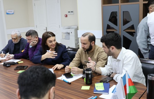 MEDİA multimedia məzmunlarının hazırlanması mövzusunda vörkşop keçirib - FOTO 