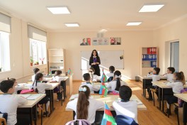 Emin Əmrullayev Xankəndi və Xocalı məktəblərində olub - FOTO 