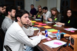MEDİA multimedia məzmunlarının hazırlanması mövzusunda vörkşop keçirib - FOTO 