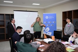 MEDİA multimedia məzmunlarının hazırlanması mövzusunda vörkşop keçirib - FOTO 
