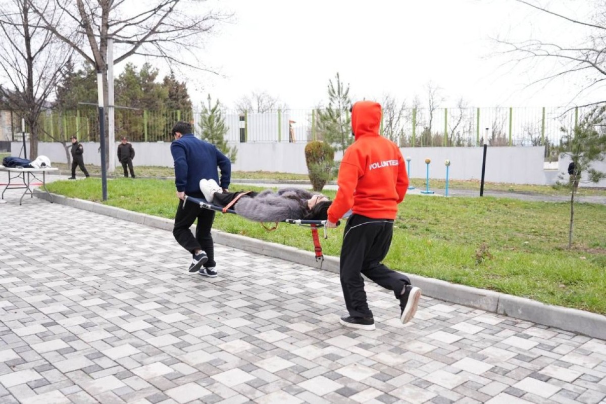 FHN Azərbaycan könüllülərinin yaz düşərgəsində təlim keçirib