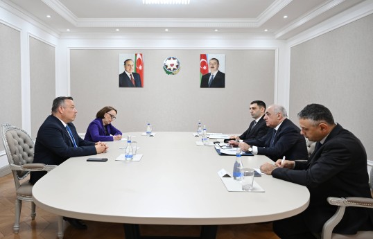Əli Əsədov Kosta-Rikanın Birinci vitse-prezidenti ilə investisiya perspektivlərini müzakirə edib
