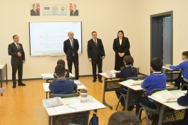 Emin Əmrullayev Şuşada tədris prosesini izləyib
