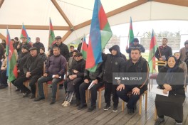 Xocalının Xanabad kəndinə köçürülən sakinlərə açarlar təqdim olunub - FOTO 