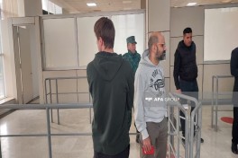 İsveçrənin İrandakı səfiri 6 nəfərlik heyətlə Azərbaycana təxliyə olunub: Fəaliyyətimizi Bakıda davam etdirmək istəyirik - FOTO 