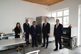 Nazir Anar Əliyev Laçında vətəndaşları qəbul edib