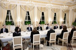 Prezident İlham Əliyevin Avropa İttifaqı Şurasının Prezidenti ilə rəsmi nahar əsnasında geniş tərkibdə görüşü olub - FOTO 