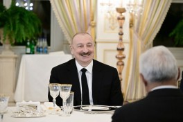 Prezident İlham Əliyevin Avropa İttifaqı Şurasının Prezidenti ilə rəsmi nahar əsnasında geniş tərkibdə görüşü olub - FOTO 