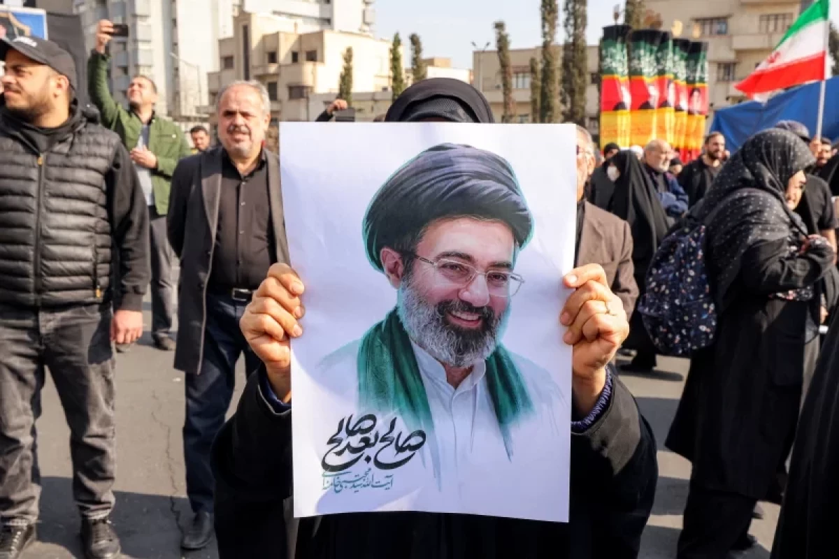 Rəsmi Tehran İranın yeni Ali Rəhbəri Müctəba Xamenenin yaralandığını təsdiqləyib