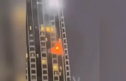 İran dronu Dubayda yaşayış binasına çırpılıb, xəsarət alanlar var