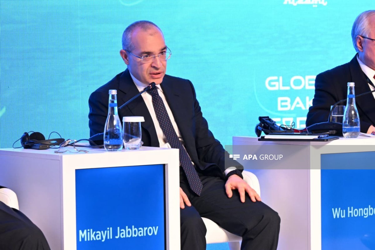 İqtisadiyyat naziri Mikayıl Cabbarov