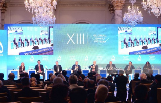 XIII Qlobal Bakı Forumunda COP-a həsr olunmuş panel müzakirəsi olub