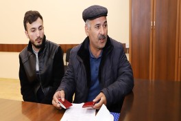 Mürsəl İbrahimov Bərdədə vətəndaşları qəbul edib