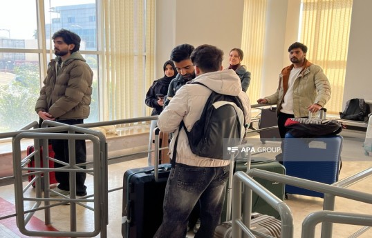 16 hindistanlı tələbə İrandan Azərbaycan sərhədi ilə təxliyə olunub - FOTO 