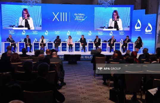 XIII Qlobal Bakı Forumunda süni intellektə həsr olunan panel müzakirə keçirilib - FOTO 