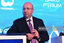 XIII Qlobal Bakı Forumunda WUF13-ə həsr olunmuş panel müzakirəsi olub