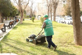 Bakıda genişmiqyaslı təmizlik işləri aparılıb, küçələr yuyulub - FOTO 
