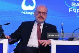 XIII Qlobal Bakı Forumunda süni intellektə həsr olunan panel müzakirə keçirilib - FOTO 