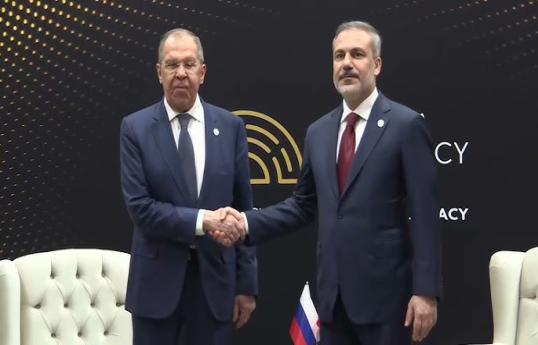 Türkiyə xarici işlər naziri Hakan Fidan telefon danışığı zamanı Rusiya xarici işlər naziri Sergey Lavrov