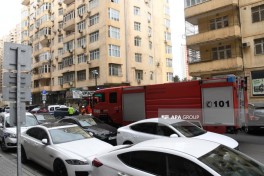 Bakıda yaşayış binasında yanğın söndürülüb, sakinlər təxliyə olunub - YENİLƏNİB-4  - FOTO  - VİDEO 