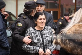 Bakıda yaşayış binasında yanğın söndürülüb, sakinlər təxliyə olunub - YENİLƏNİB-4  - FOTO  - VİDEO 