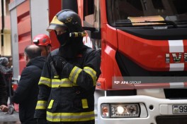 Bakıda yaşayış binasında yanğın söndürülüb, sakinlər təxliyə olunub - YENİLƏNİB-4  - FOTO  - VİDEO 