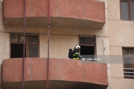 Bakıda yaşayış binasında yanğın söndürülüb, sakinlər təxliyə olunub - YENİLƏNİB-4  - FOTO  - VİDEO 