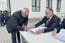 Cəbrayılın Horovlu kəndinə növbəti köç olub, açarlar təqdim edilib - FOTO 