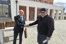 Cəbrayılın Horovlu kəndinə növbəti köç olub, açarlar təqdim edilib - FOTO 