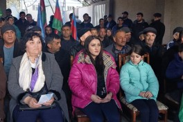 Növbəti köç karvanları Ağdərə rayonuna çatıb, açarlar təqdim olunub - YENİLƏNİB  - FOTO 