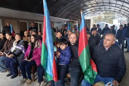 Növbəti köç karvanları Ağdərə rayonuna çatıb, açarlar təqdim olunub - YENİLƏNİB  - FOTO 
