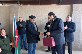 Növbəti köç karvanları Ağdərə rayonuna çatıb, açarlar təqdim olunub - YENİLƏNİB  - FOTO 