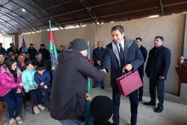 Növbəti köç karvanları Ağdərə rayonuna çatıb, açarlar təqdim olunub - YENİLƏNİB  - FOTO 