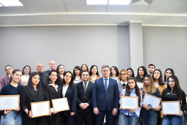 Media nümayəndələri üçün əməyin mühafizəsinə dair təlim keçirilib