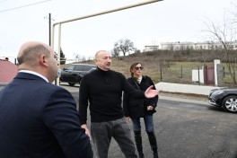 Prezident Xocavəndin Xanoba kəndində fərdi evlərin və infrastrukturun bərpa işləri ilə tanış olub - FOTO  - YENİLƏNİB 