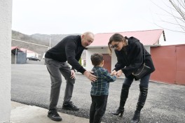 Prezident Xocavəndin Xanoba kəndində fərdi evlərin və infrastrukturun bərpa işləri ilə tanış olub - FOTO  - YENİLƏNİB 