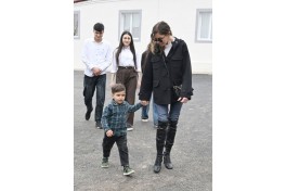 Prezident Xocavəndin Xanoba kəndində fərdi evlərin və infrastrukturun bərpa işləri ilə tanış olub - FOTO  - YENİLƏNİB 