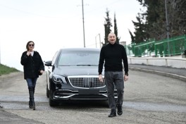 Prezident Xocavəndin Xanoba kəndində fərdi evlərin və infrastrukturun bərpa işləri ilə tanış olub - FOTO  - YENİLƏNİB 