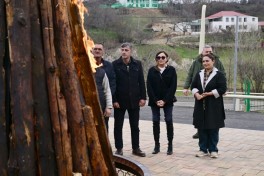 Prezident Xocavəndin Xanoba kəndində fərdi evlərin və infrastrukturun bərpa işləri ilə tanış olub - FOTO  - YENİLƏNİB 