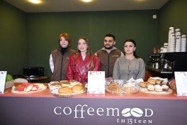 Alena Əliyeva Novruz yarmarkasını ziyarət edib