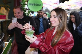 Alena Əliyeva Novruz yarmarkasını ziyarət edib