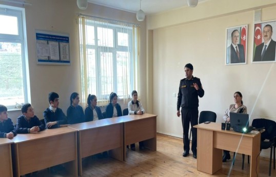 Fövqəladə hallarda davranış qaydaları barədə tədbirlər keçirilib