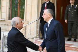 Əli Əsədov Gürcüstan səfirliyində olub, II İlyanın vəfatı ilə bağlı başsağlığı verib