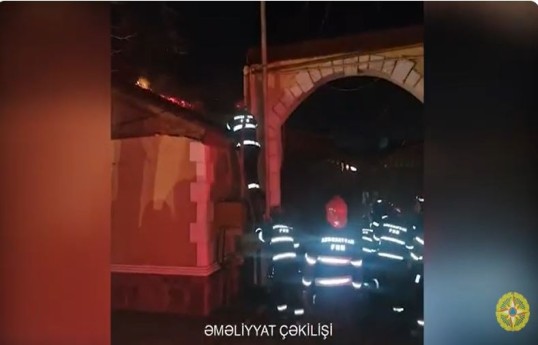 Şəmkirdə yaşayış evində yanğın olub - VİDEO 