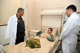 MN rəhbərliyi hərbi hospitalda olub