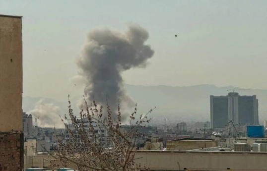 IDF: Tehranın mərkəzində uzaqmənzilli raketlər istehsal edən iki zavoda zərbə endirilib