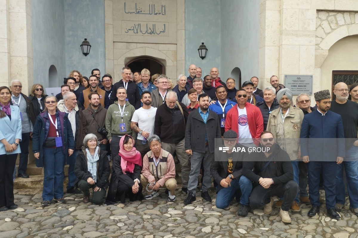 Beynəlxalq səyyahlar Ağdam Cümə məscidində olublar - YENİLƏNİB-1  - FOTO 