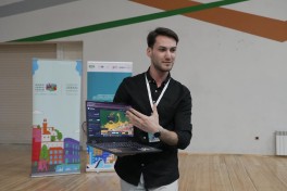 “Urban Hackathon 2026”da gənclər dayanıqlı şəhər mobilliyi üçün həllər təqdim edib